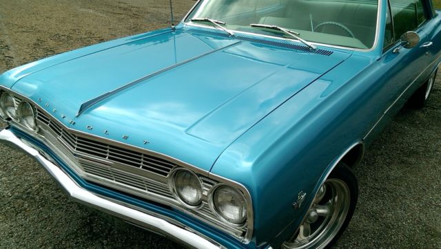 Blue 1965 Chevrolet Chevelle Coupe with Tan interior