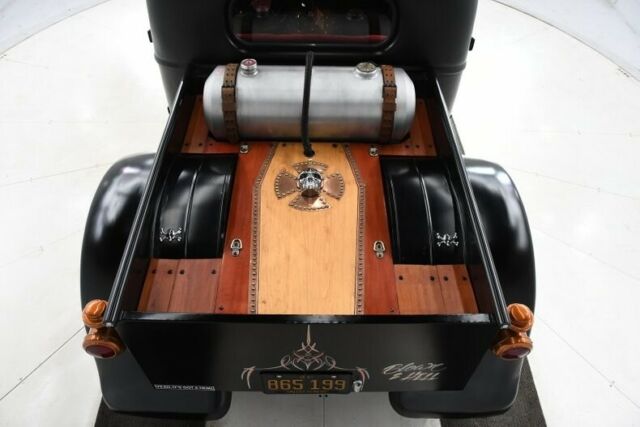 Black 1946 Chevrolet Other Pickups Pickup Truck with Black interior