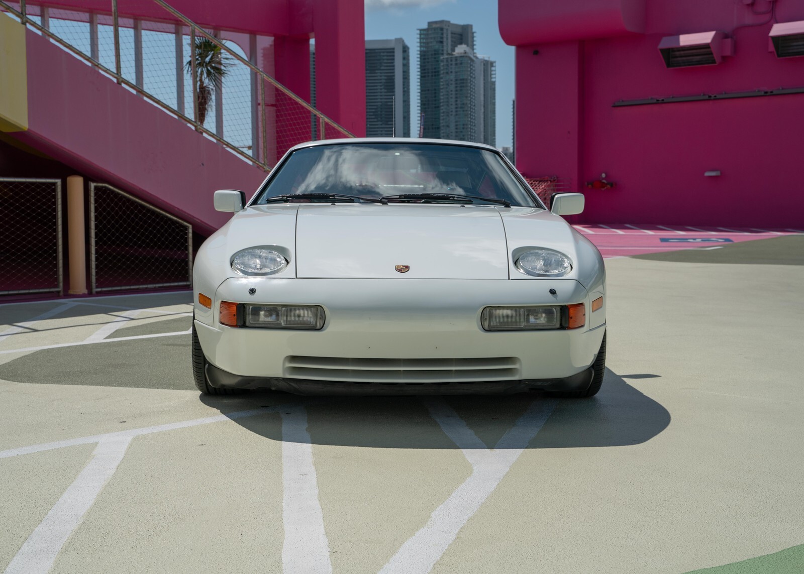 White 1991 Porsche 928 Coupe with Grey interior