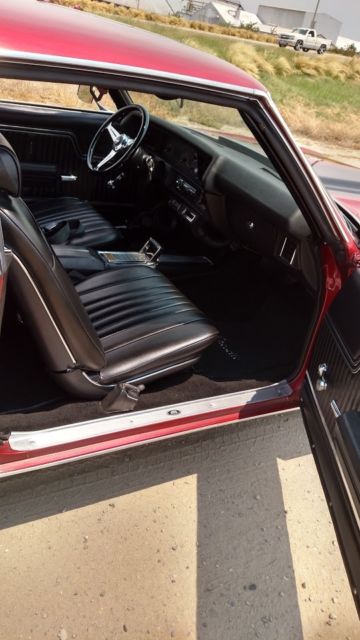 Burgundy 1971 Chevrolet Chevelle Coupe with Black interior
