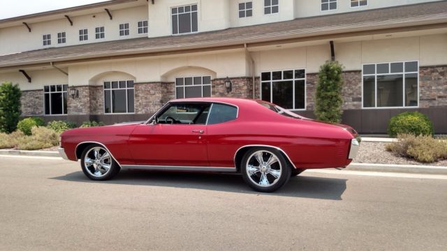 Burgundy 1971 Chevrolet Chevelle Coupe with Black interior