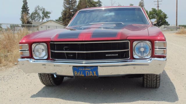 Burgundy 1971 Chevrolet Chevelle Coupe with Black interior
