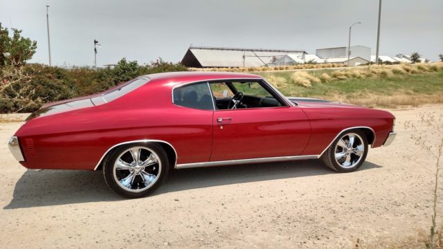 Burgundy 1971 Chevrolet Chevelle Coupe with Black interior