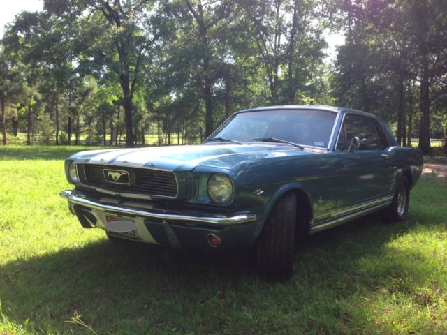 Blue 1966 Ford Mustang with Blue interior
