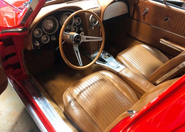 Riverside Red 1963 Chevrolet Corvette Split Window with Saddle interior