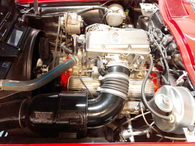 Riverside Red 1963 Chevrolet Corvette Split Window with Saddle interior