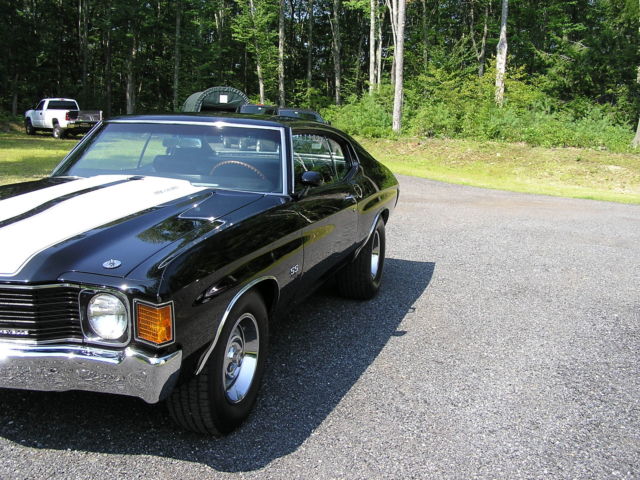 Black 1972 Chevrolet Chevelle with Balck interior