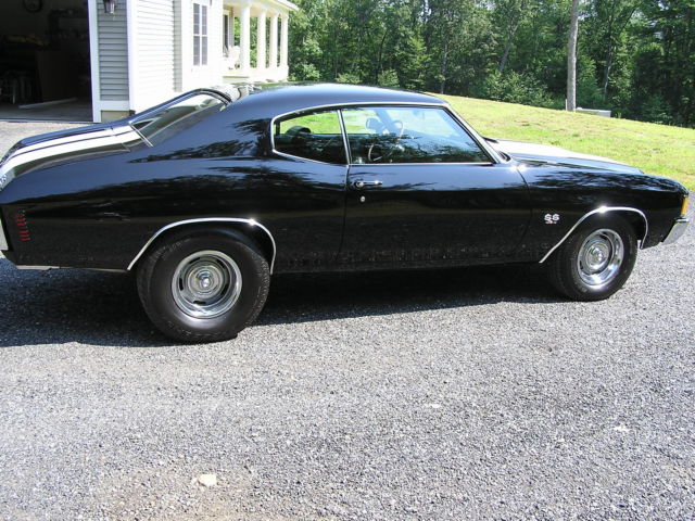 Black 1972 Chevrolet Chevelle with Balck interior