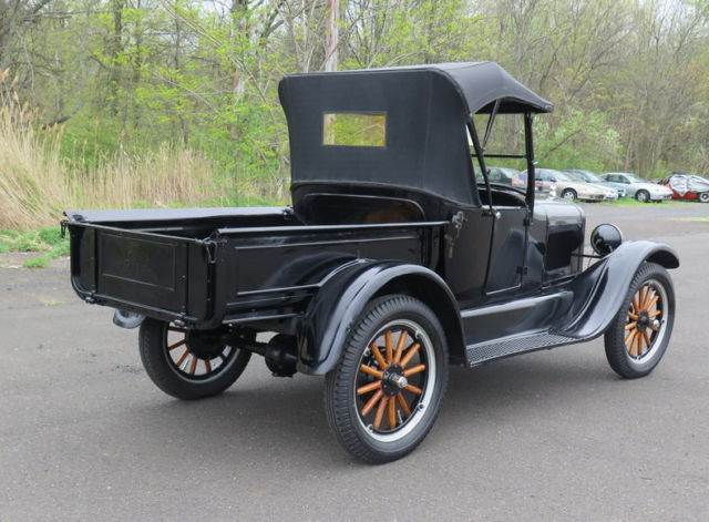 Black 1926 Ford Model T Pickup (Truck) with Black interior