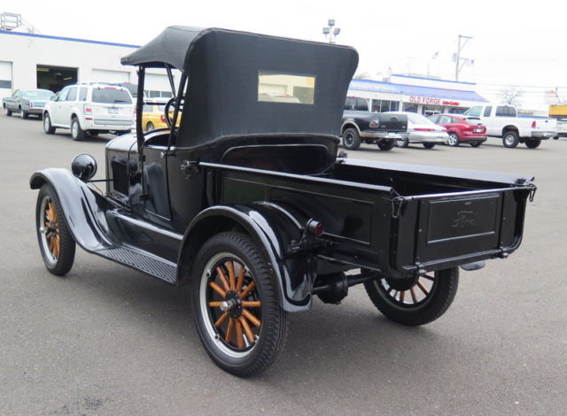 Black 1926 Ford Model T Pickup (Truck) with Black interior
