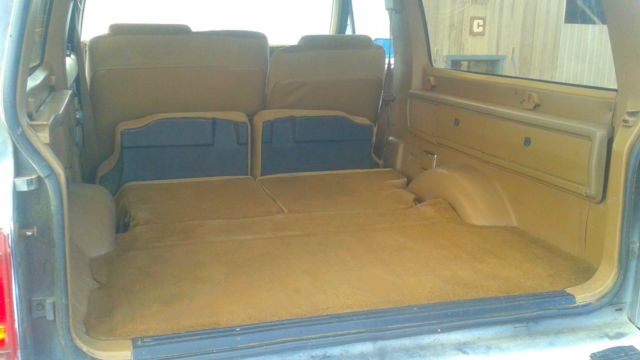 White 1988 Ford Bronco II SUV with Tan interior